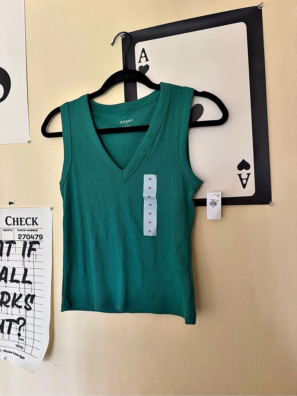 Old Navy Rib-Knit V-Neck Tank Top in Green Size Medium
